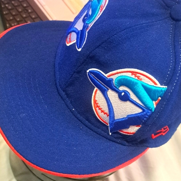 Toronto Blue Jays Hats NEW ERA Adult & Child - Picture 14 of 17